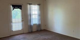 2108 Lakeforest Drive Gallery 8