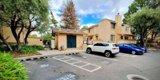 Remodeled 3bd 3-Story Townhouse With Attached Garage Remodeled 3bd 3-Story Townhouse With Attached Garage Gallery 45
