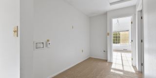 Beautiful 3-bedroom, 3-bath home on corner lot! Gallery 15
