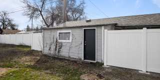Remodeled 3BR/2BA Brick Bungalow - Fireplace, Finished Basement & Garage Gallery 21