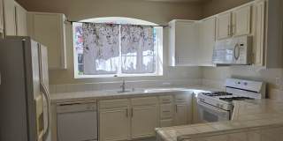 Beautiful South Reno Home in Gated Community Gallery 15