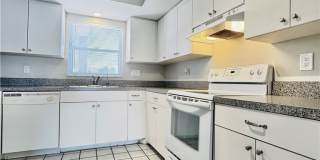 706 SE 13th Court unit: C Gallery 18