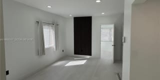 109 NW 6th Ave Gallery 2