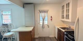 1423 North Lincoln Street - Apt 2 Gallery 8