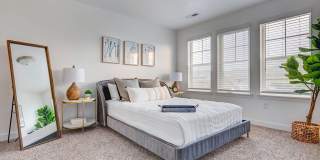 Hamilton Crossing Gallery 4