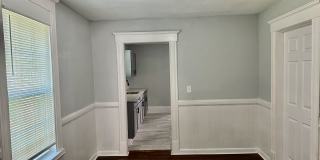 Wonderful Bungalow Just Renovated! Gallery 14