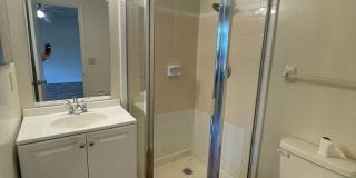 Cozy 3 bed 2.5 Bath Townhome Gallery 19