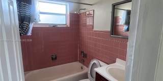 114 SW 67th Ter Gallery 2