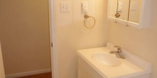 Sweet Spot in Carrboro! Inviting, updated 3br 2ba condo...Walk to Weaver St. & minutes to UNC Sweet Spot in Carrboro! Inviting, updated 3br 2ba condo...Walk to Weaver St. & minutes to UNC Gallery 18