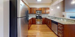 Brownstone on Old Sauk Gallery 33