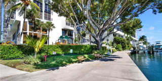 1925 Brickell Ave Gallery 43