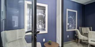 625 SLATERS LN Gallery 12