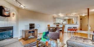 AMAZING LOCATION 3 Bed 2.5 Bath Townhome in Boulder near Campus Gallery 8