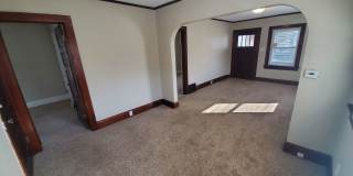 2 bedroom, 1 bathroom with 1 car garage! Gallery 1