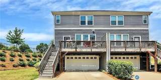 Room in 4 Bedroom Townhome at Sharon Rd W Room in 4 Bedroom Townhome at Sharon Rd W Gallery 13