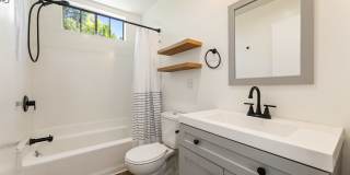 801 Burnside Avenue Gallery 15