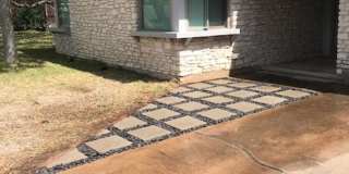 4/3 w/ Fenced yard & enclosed patio! Gallery 42