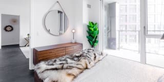 Elevate Lincoln Park Apartments Gallery 34