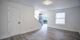 Country Club Apartments Gallery 18