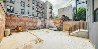 1526 Park Place Gallery 13