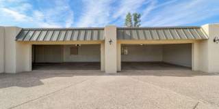 Beautiful 5 bed/4 bath + Den in Desirable Paradise Valley Gallery 6