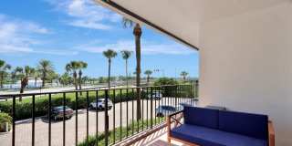 225 Beach Road Gallery 6