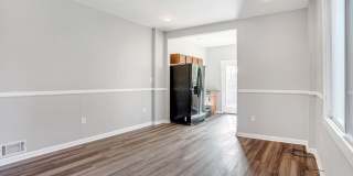 Spacious Two Bed Available July 10th! Central Air, Dishwasher, Laundry, Off Street Parking! Gallery 27