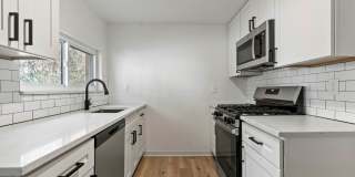 Ready for move in! FULLY renovated 2-bedroom in Beechview! Ready for move in! FULLY renovated 2-bedroom in Beechview! Gallery 1