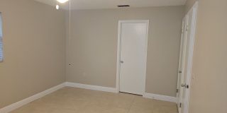 Beautuful 2 bedroom, 2 bath, 2 car garage rental home in Weeki Wachee! Gallery 27