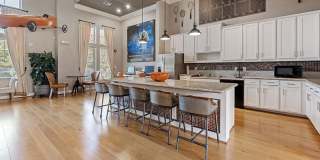 Parkway Grande Apartment Homes Gallery 11