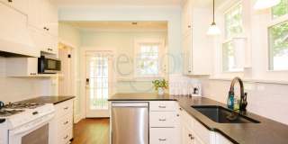 Yellow Bungalow in Hillcrest Gallery 10