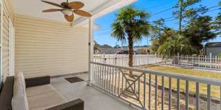 Coastal Living at its Best: Charming 3-Bedroom Near the Beach Gallery 21