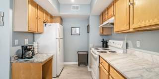 Beautiful furnished & turnkey ready  2/2 unit available now for an annual lease Gallery 13