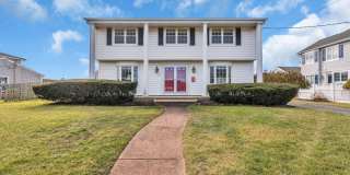 7 Howell Avenue Gallery 41