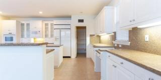 16 Sharon Ln Gallery 10