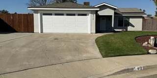 Beautiful 3 Bedrom Home Off Manor St. Gallery 1