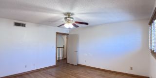 4719 Frankfort Avenue Gallery 41