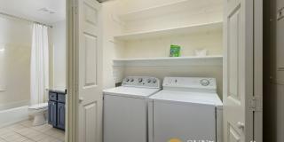 Luxury Condo In Desirable Salt Lake Community Gallery 16