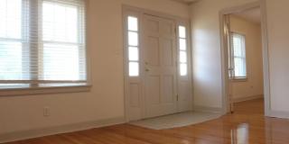 910 West York Avenue Gallery 28