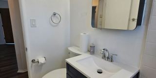 RETIREMENT COMMUNITY: Renovated Residence Hidden Gem 2 Bed/1 Bath - San Leandro Gallery 21