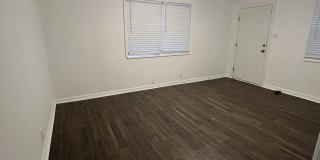2113 19th Street Gallery 4