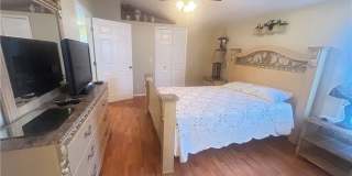 611 Sunset Lane Gallery 16