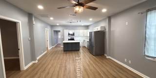 2311 Fairleigh Street Gallery 3