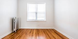 400-02 S Kilbourn Ave Gallery 4