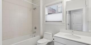 Luxury 2BR/2BA Columbia Heights Condo w/ Patio & Parking! Gallery 20