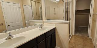 Beautiful Two-story 3 bed / 2.5 bath Home in Cedar Park Gallery 20