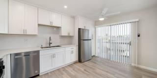 450 Manhattan Ave Gallery 8