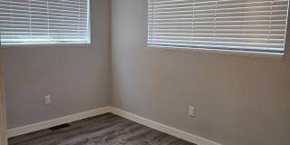 813 North RIverside Drive - A Gallery 10