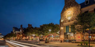 23016 LAVALLETTE Square Gallery 46