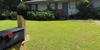 323 Meadowbrook Court - Available August 2026 Gallery 1